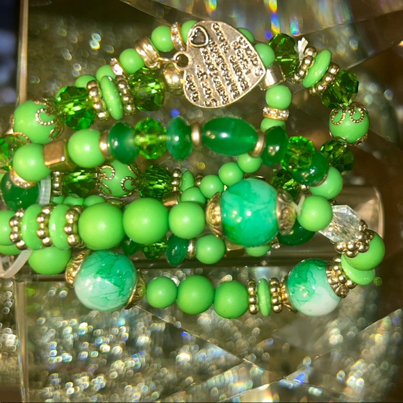 Green Beaded Bracelet Set - Picture 3 of 5